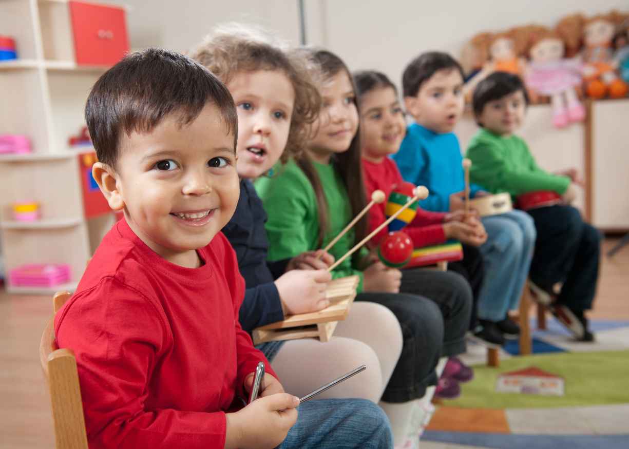 Children making music together at Lumora